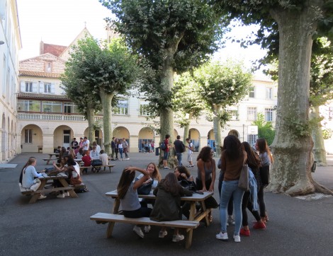 Lycée Saint CapraisL'excellence au service de la réussite de tous les élèves.